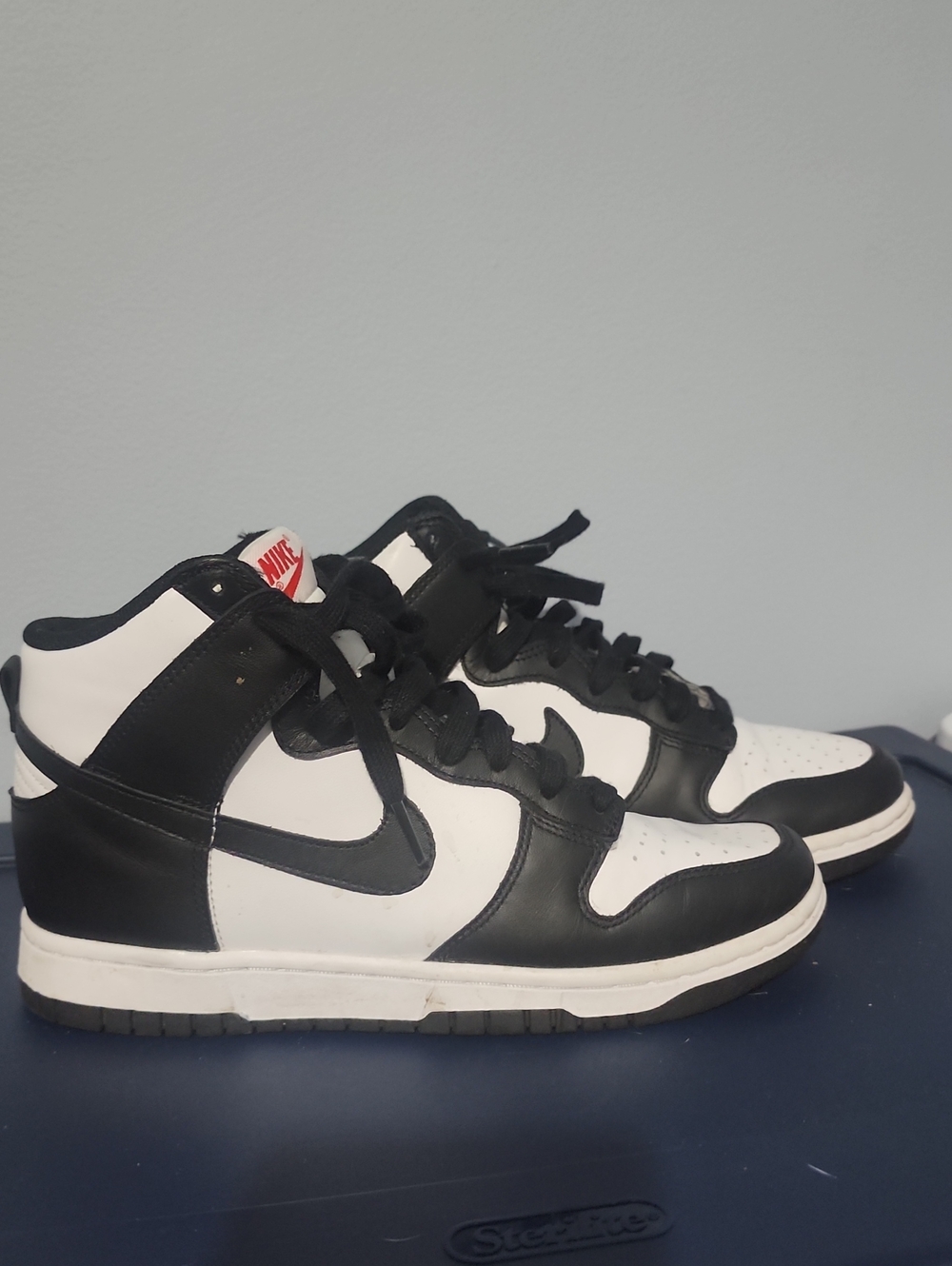 Nike Women's Black and White Mid-Top Sneakers